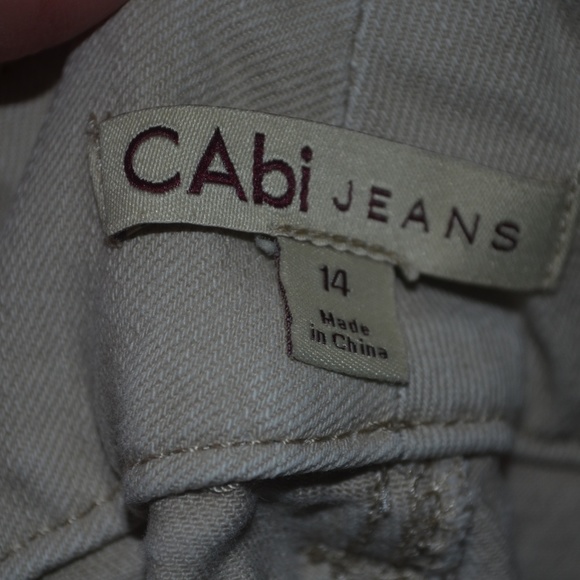 Cabi Style #406 Lou Lou Straight Leg Jeans in Tan - Picture 4 of 5